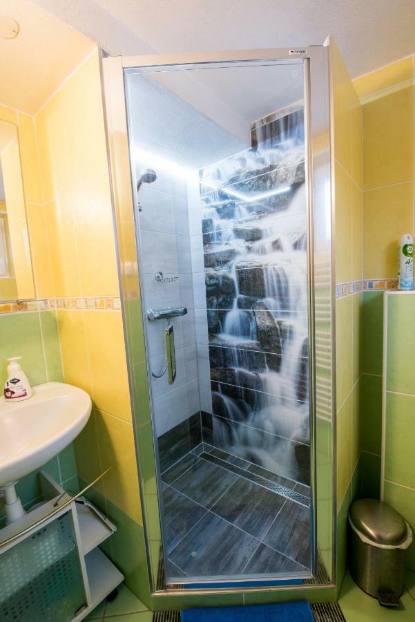 Privat Prima Hotel Liptovský Ján Buitenkant foto